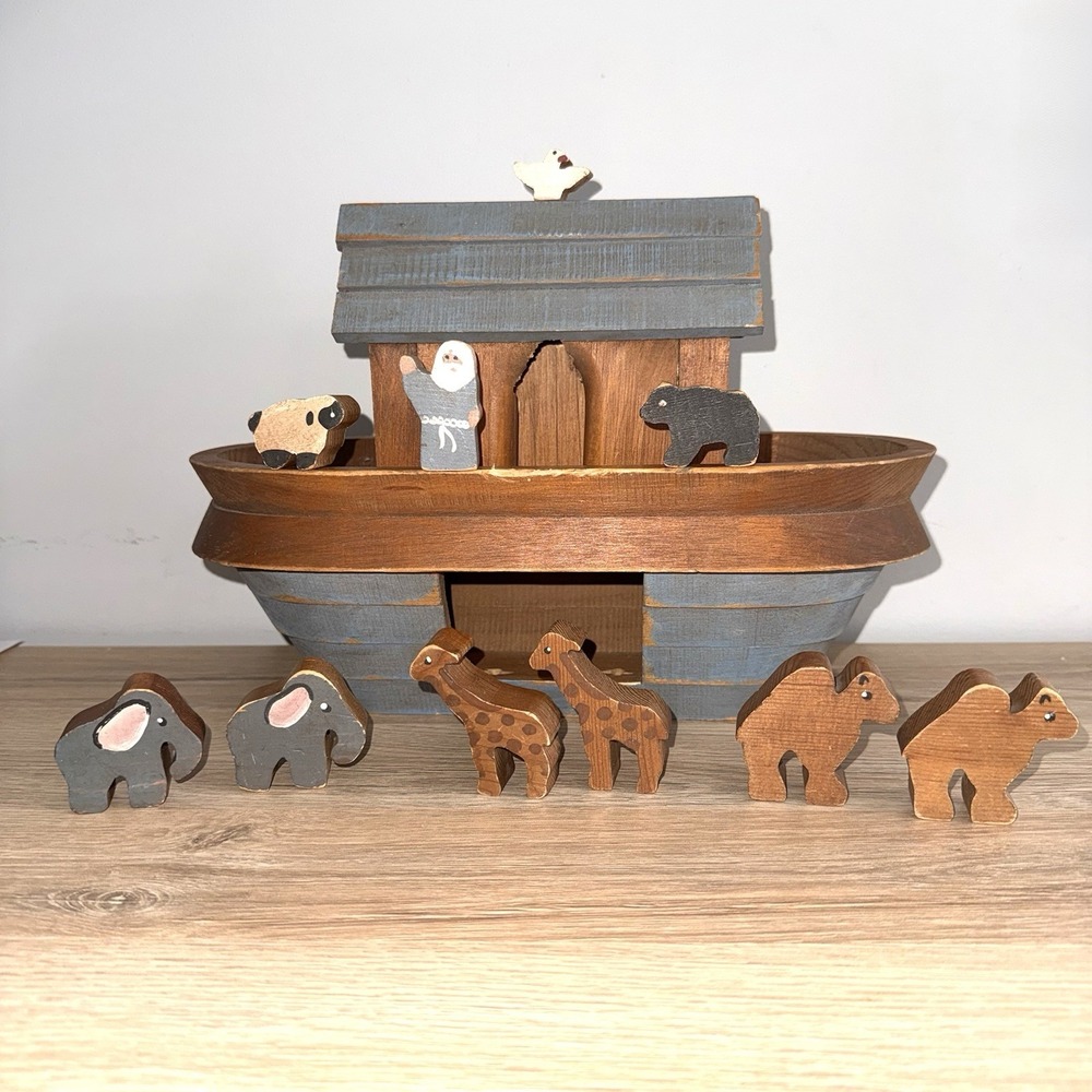 Vintage Handmade Wooden Noah's Ark Folk Art Set 10 Figures Primitive Decor